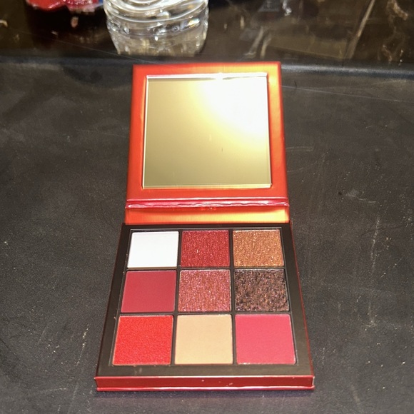 Huda beauty ruby obsessions - Picture 2 of 2
